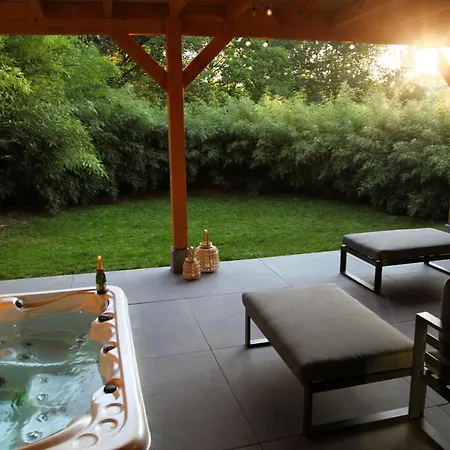Dionbulles & Dionlodge Guesthouse, Private Wellness With Pool In Option 4*