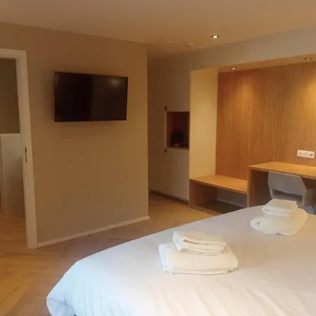 Dionbulles & Dionlodge Guesthouse, Private Wellness With Pool In Option