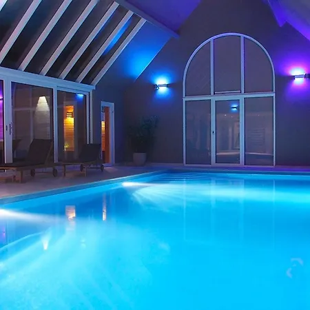 Dionbulles & Dionlodge Guesthouse, Private Wellness With Pool In Option 4*